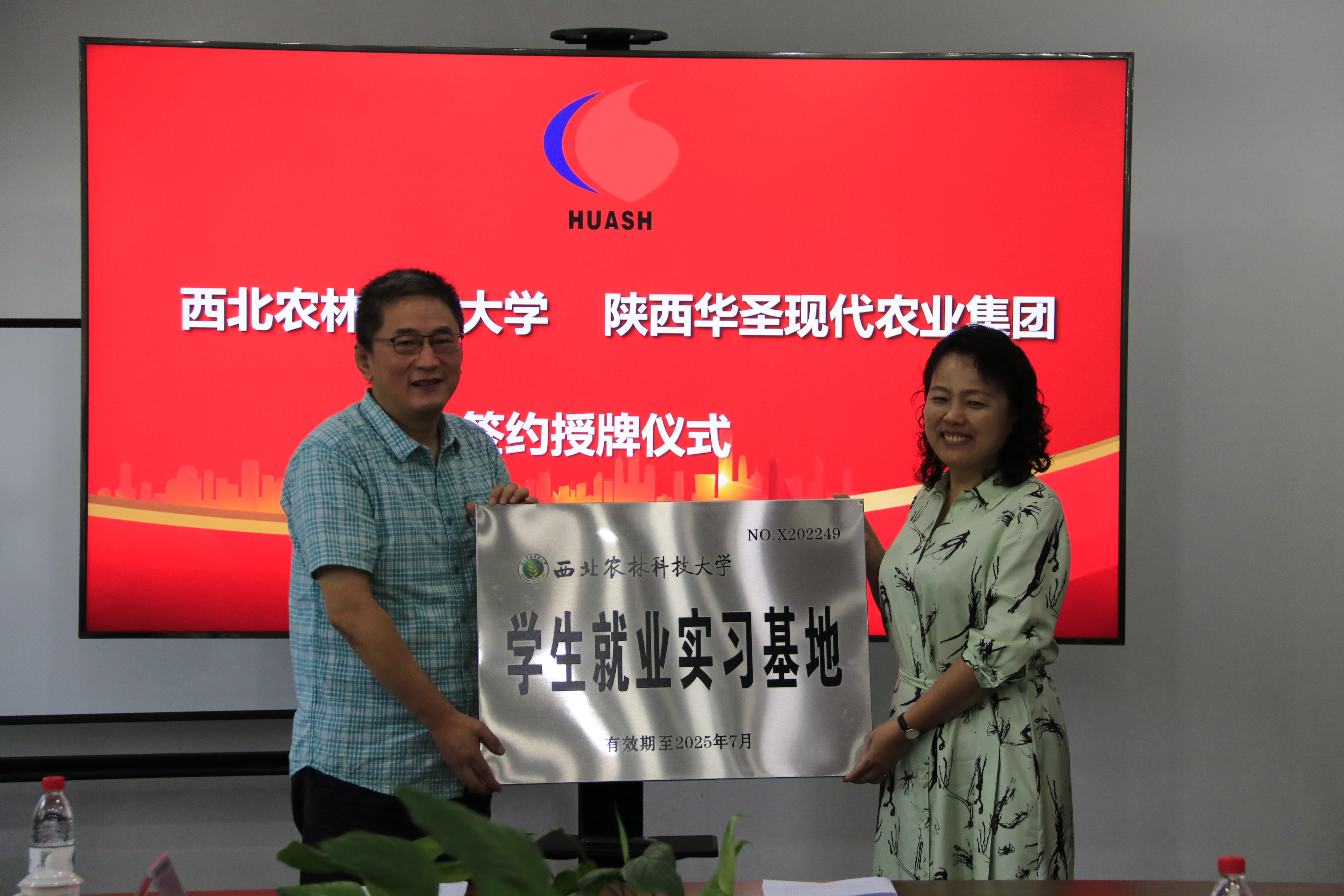 ec458cf9004848e3b7547960fd287747.jpg ec458cf9004848e3b7547960fd287747.jpg